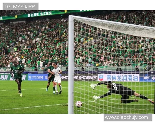 上海足球队的节奏变革引发热议球迷期待新篇章 上海足球队的节奏变革引发热议球迷期待新篇章